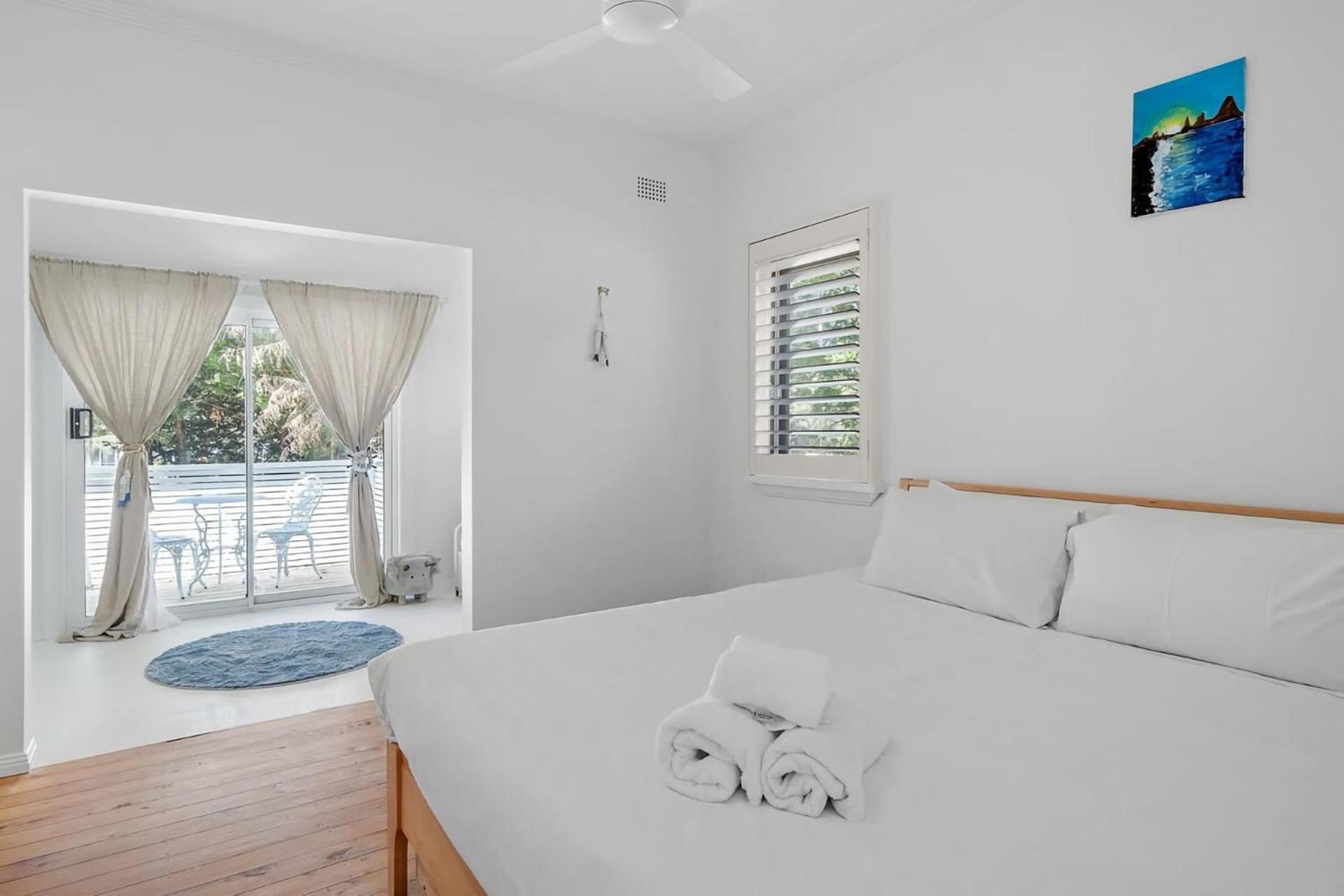 Tennis Courts Pool Sauna Avalon Apartment Sydney