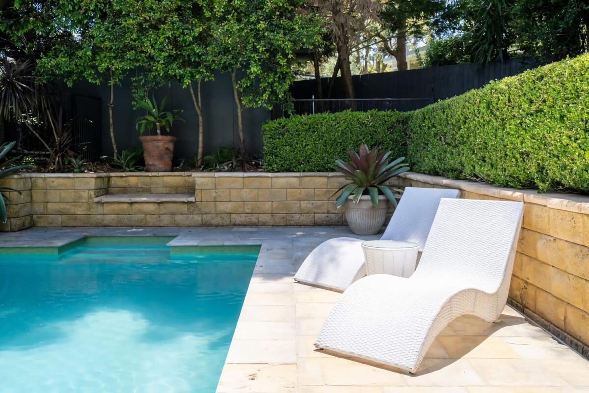 Tennis Courts Pool Sauna Avalon *