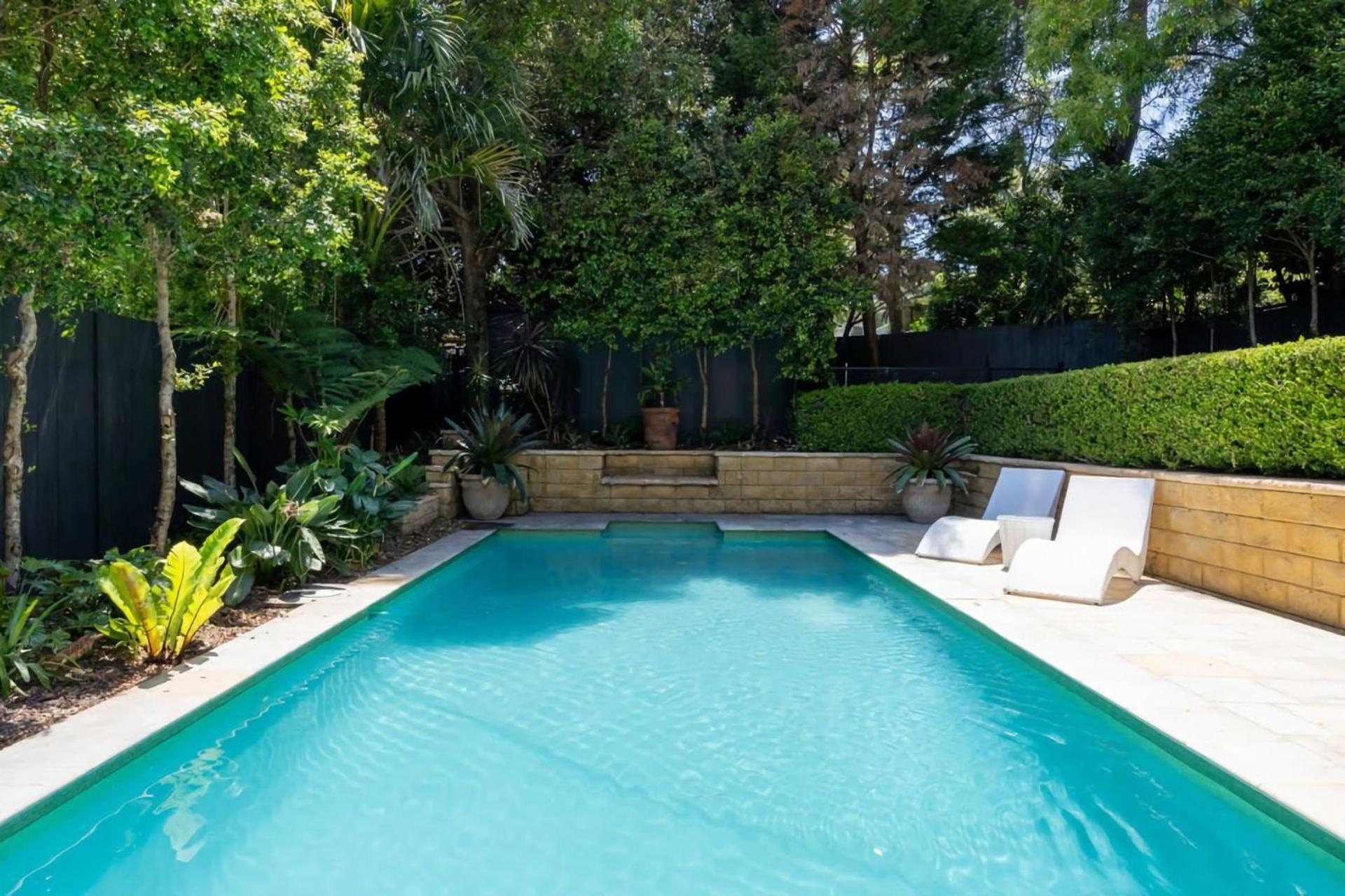 Tennis Courts Pool Sauna Avalon Apartment Sydney